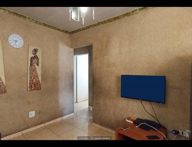 2 BEDROOM FREEHOLD FOR SALE IN KAALFONTEIN
